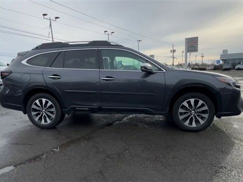 Used 2023 Subaru Outback Touring XT image 9