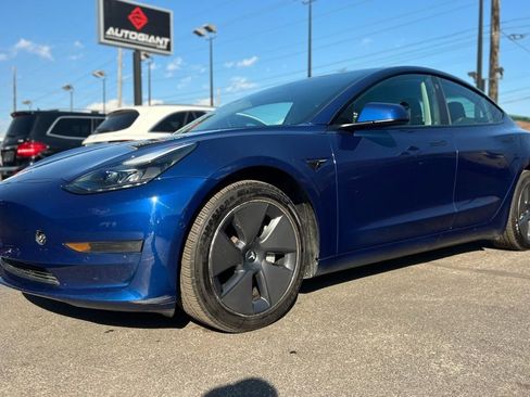 Used 2022 Tesla Model 3 image 15