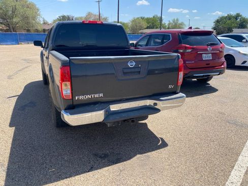 Used 2013 Nissan Frontier SV RWD image 12