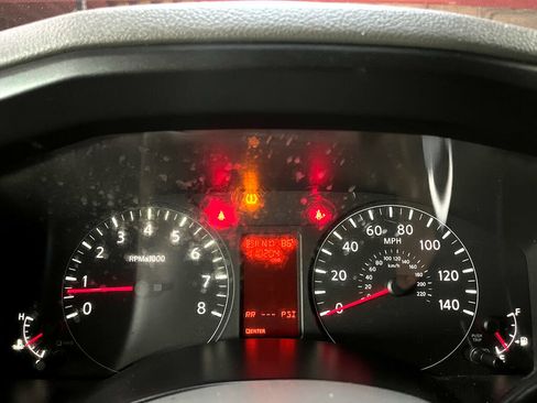 Used 2012 Nissan NV 3500 S RWD image 12