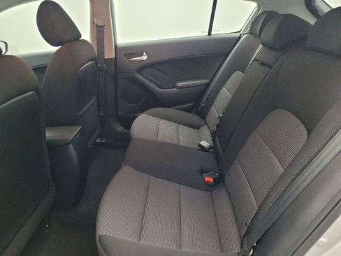 Used 2017 Kia Forte LX image 18