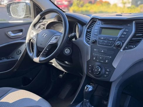 Used 2014 Hyundai Santa Fe Sport image 16