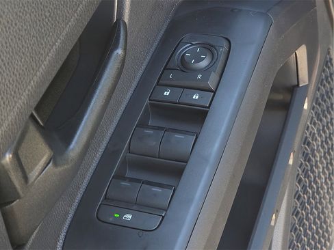 New 2026 Toyota Tacoma SR5 image 17