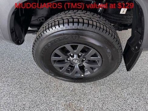 Used 2022 Toyota Tacoma SR5 image 9