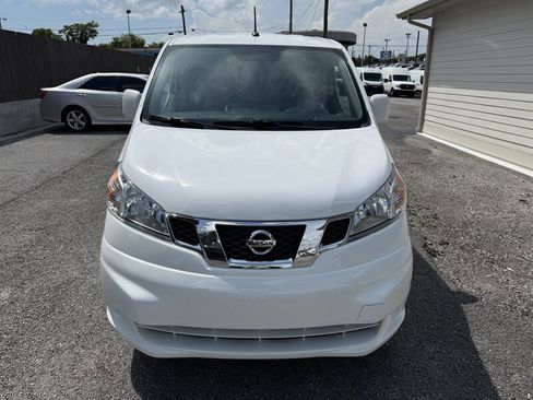 Used 2020 Nissan NV200 SV image 2
