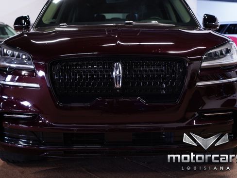 Used 2023 Lincoln Aviator Reserve w/ Jet Package image 10