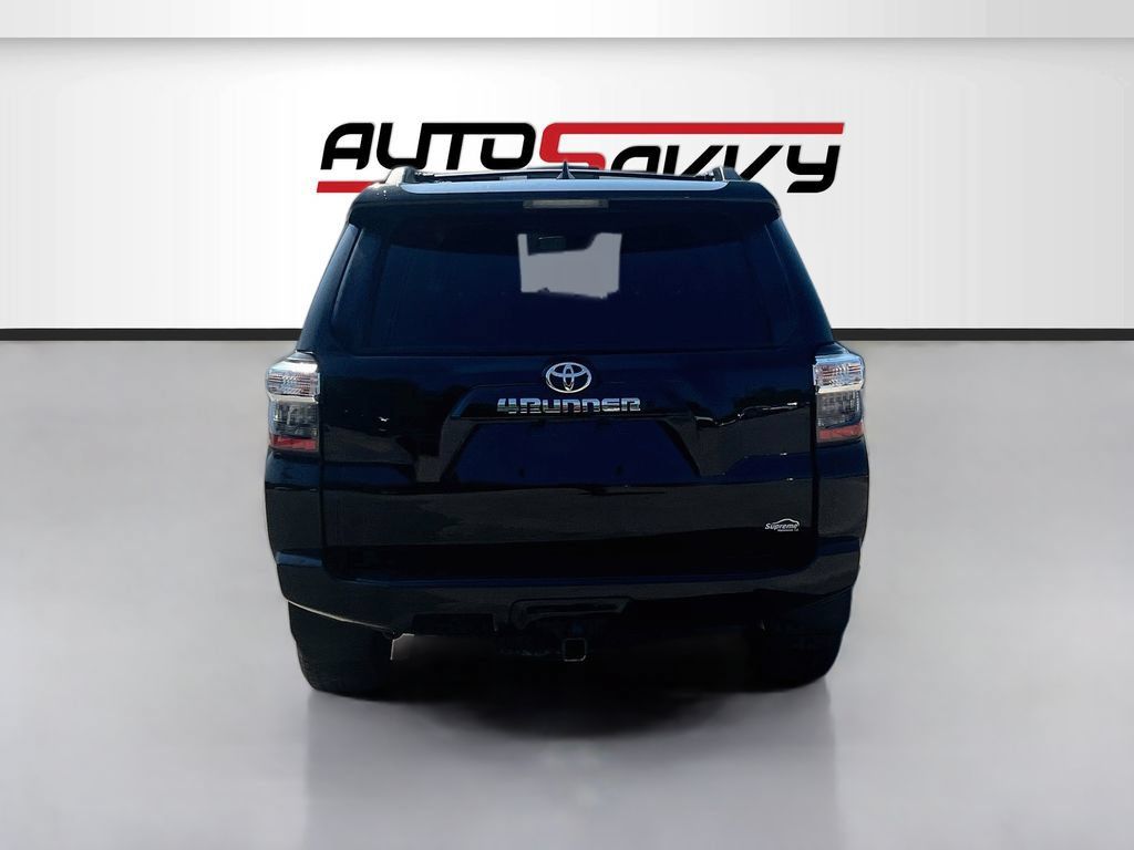 Used 2024 Toyota 4Runner SR5 Premium w/ Moonroof Package RWD image 6