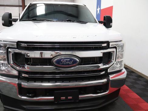 Used 2022 Ford F250 XLT AWD/4WD image 16