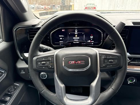 Used 2024 GMC Sierra 1500 Elevation image 14