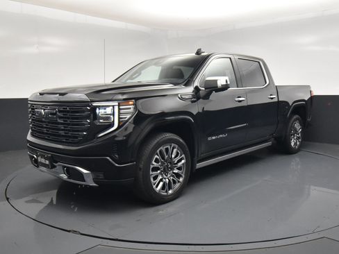 Used 2023 GMC Sierra 1500 Denali Ultimate image 2