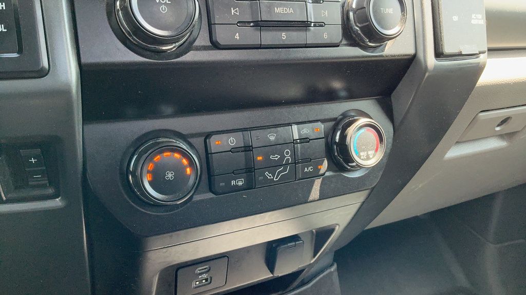 Used 2022 Ford F250 XLT AWD/4WD image 13