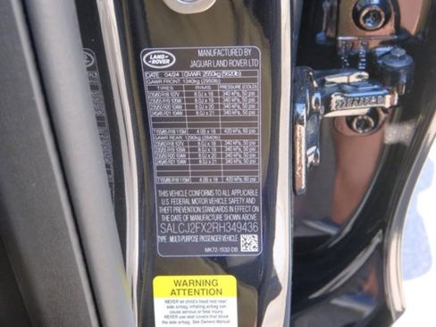 Used 2024 Land Rover Discovery Sport S image 28