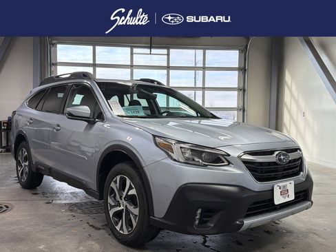 Certified 2022 Subaru Outback Limited image 1