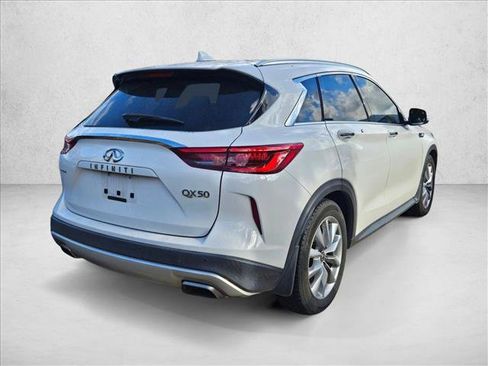 Used 2020 INFINITI QX50 Luxe w/ Navigation Package image 7
