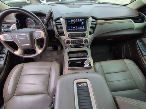 Used 2018 GMC Yukon Denali w/ Denali Ultimate Package image 15
