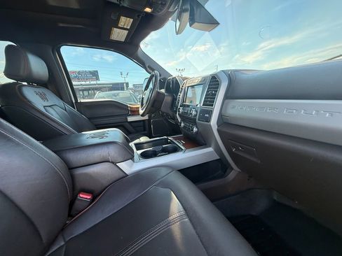Used 2017 Ford F250 King Ranch w/ King Ranch Ultimate Package AWD/4WD image 24