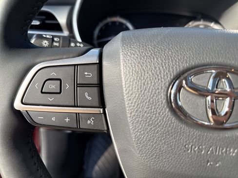 Used 2022 Toyota Highlander Platinum image 18