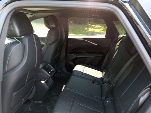 New 2026 Cadillac Lyriq Sport w/ LPO, ONYX Package AWD/4WD image 21