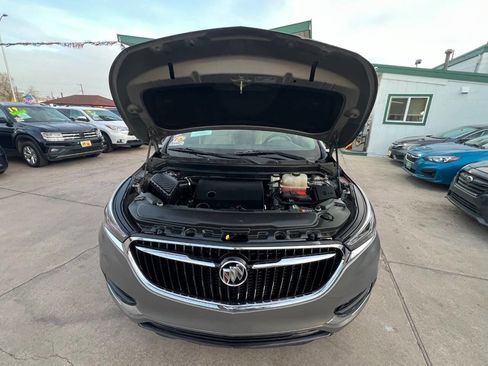 Used 2018 Buick Enclave Essence AWD/4WD image 23