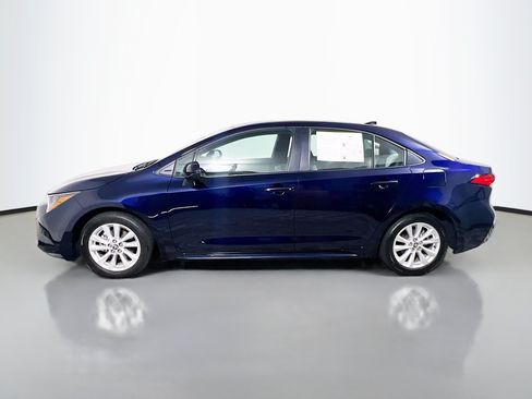 Used 2025 Toyota Corolla LE w/ LE Premium Package FWD image 9