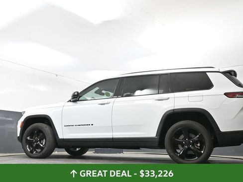 Used 2023 Jeep Grand Cherokee L Limited w/ Luxury Tech Group II AWD/4WD image 31