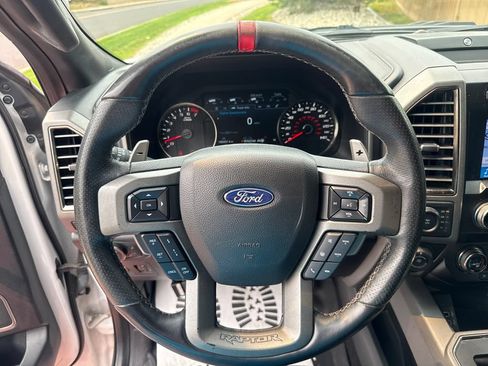 Used 2019 Ford F150 Raptor w/ Equipment Group 802A Luxury AWD/4WD image 14
