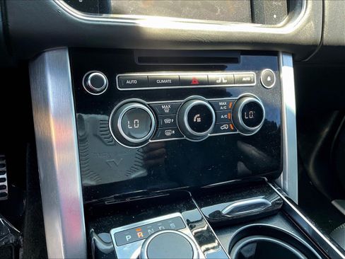 Used 2015 Land Rover Range Rover Supercharged AWD/4WD image 14