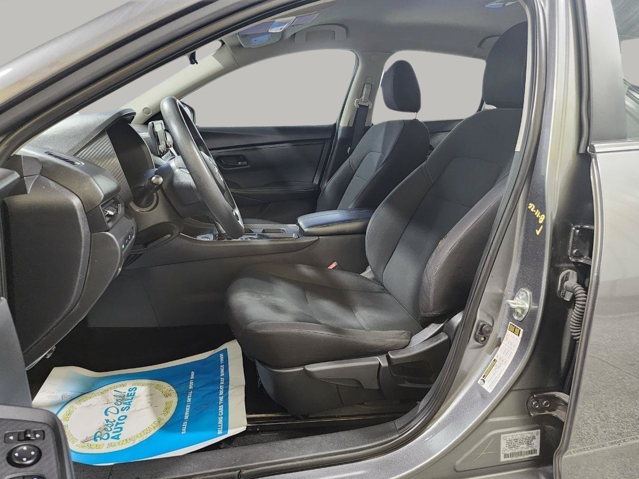 Used 2024 Nissan Sentra S FWD image 9