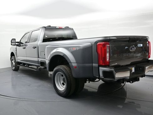 Used 2025 Ford F350 XLT image 8