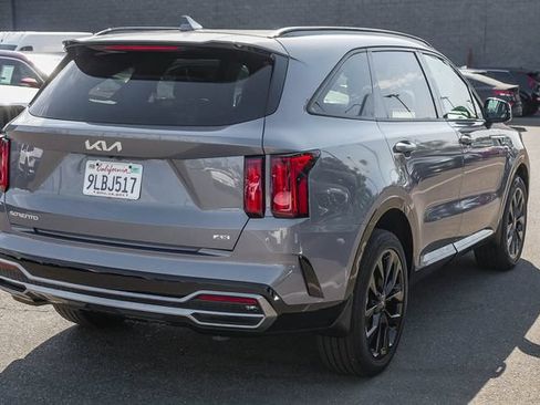 Used 2023 Kia Sorento SX AWD/4WD image 7