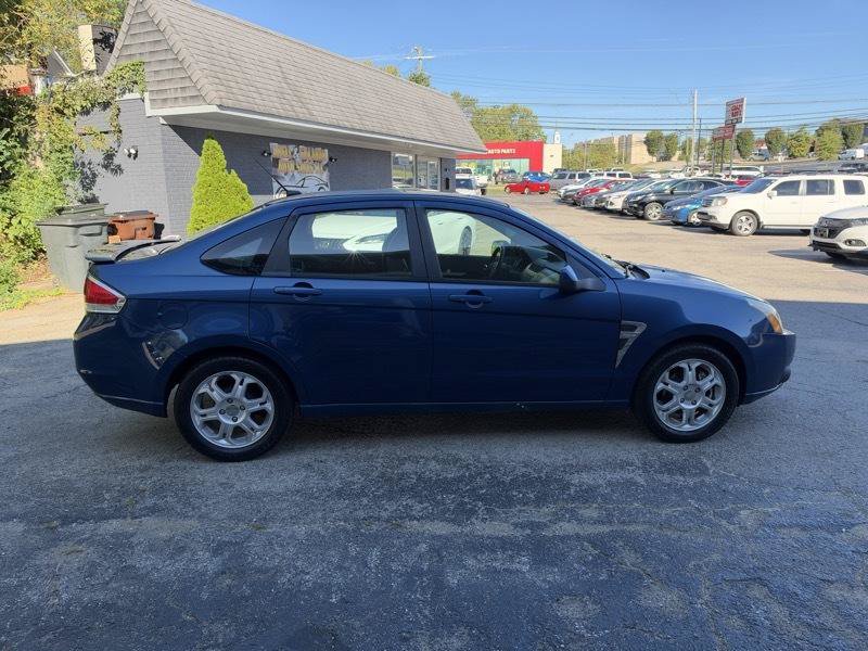 Used 2008 Ford Focus SE FWD image 4