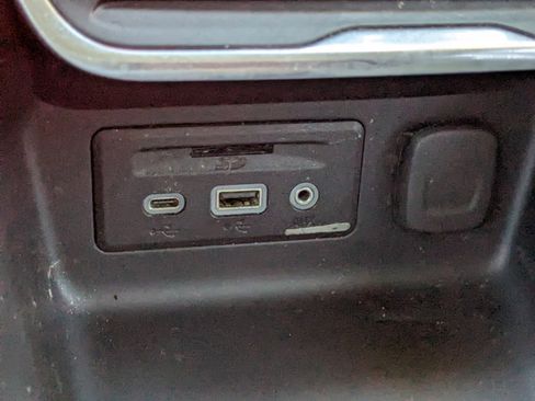 Used 2020 GMC Terrain SLT w/ Preferred Package image 23