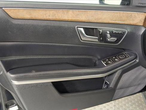 Used 2016 Mercedes-Benz E 350 Sedan w/ Premium Package image 12