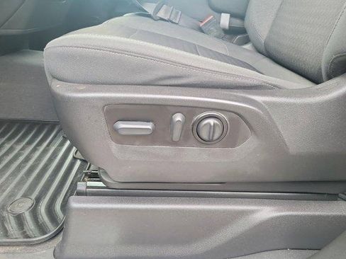 Used 2022 Chevrolet Silverado 1500 LT image 21