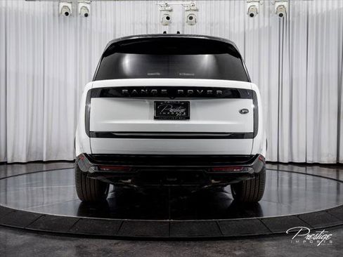 Used 2023 Land Rover Range Rover Long Wheelbase SE AWD/4WD image 10