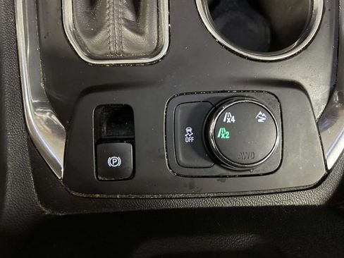 Used 2020 Chevrolet Traverse LT AWD/4WD image 29