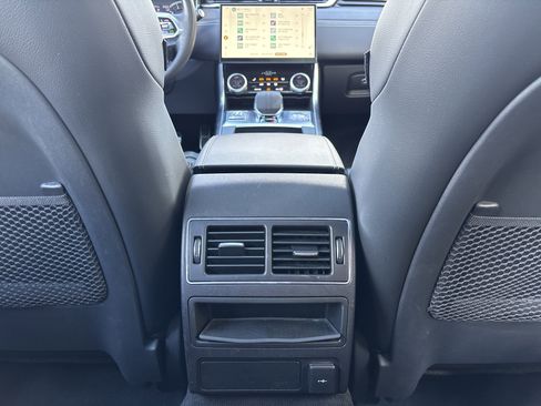 Certified 2023 Jaguar XF R-Dynamic SE AWD/4WD image 28