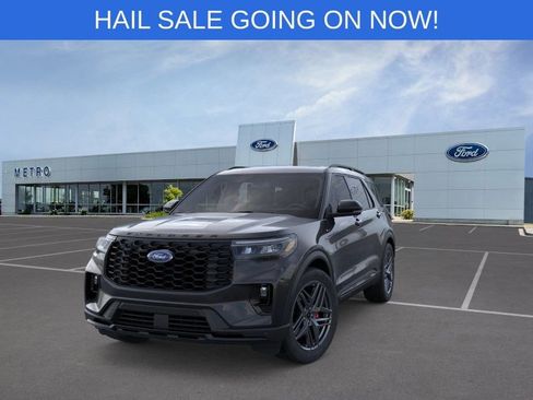 New 2026 Ford Explorer ST-Line w/ ST-Line Street Pack AWD/4WD image 2