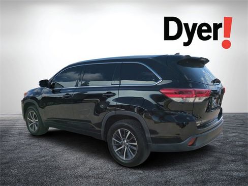 Used 2018 Toyota Highlander XLE image 6
