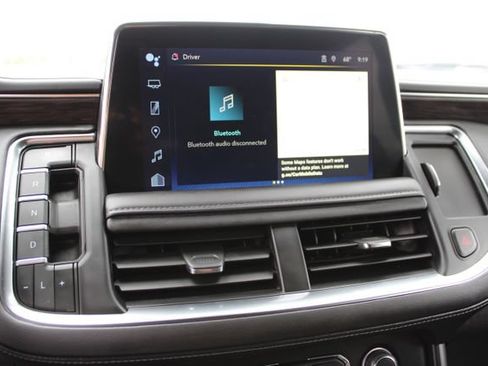 Used 2024 Chevrolet Suburban LT RWD image 27