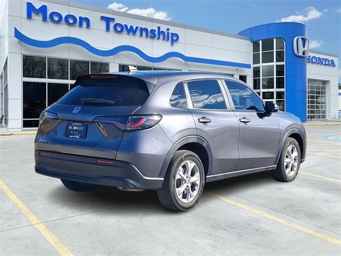 Used 2025 Honda HR-V LX image 6