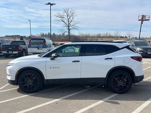 Used 2023 Chevrolet Blazer LT image 2