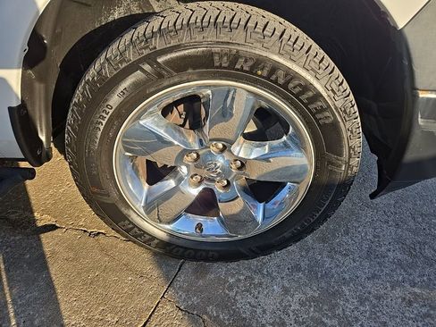 Used 2019 RAM 1500 Tradesman image 27