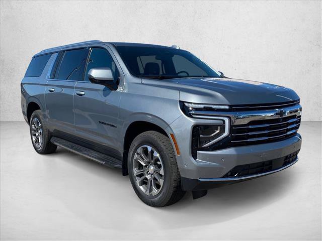 Used 2026 Chevrolet Suburban LT w/ Comfort Package AWD/4WD image 3