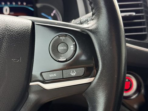 Used 2022 Honda Pilot Touring image 14