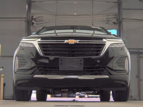 Used 2023 Chevrolet Equinox LT AWD/4WD image 3
