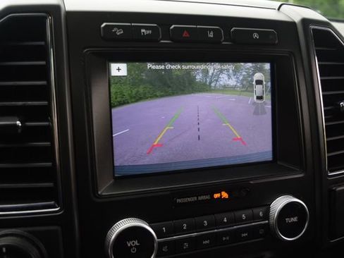 Used 2018 Ford Expedition Limited w/ Equipment Group 301A AWD/4WD image 10