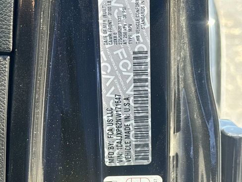 Certified 2022 Jeep Wrangler Unlimited Sahara AWD/4WD image 35