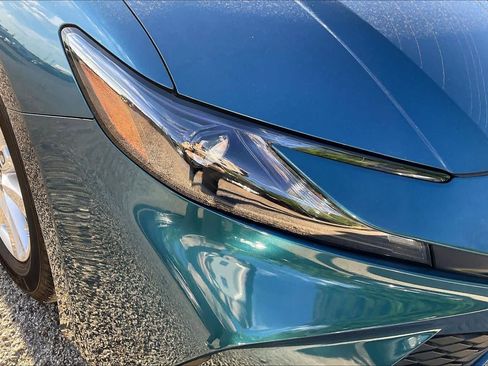 Used 2025 Toyota Camry LE image 27