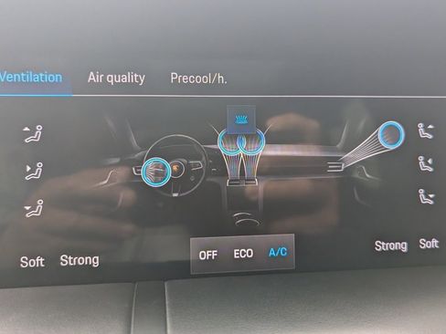 Used 2024 Porsche Taycan GTS w/ Premium Package image 25